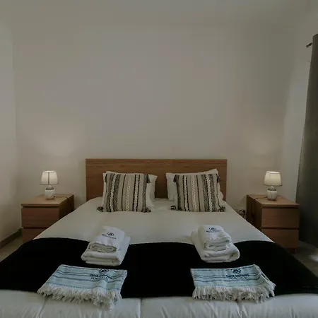Holiday home 53 - The Daisy Moon House