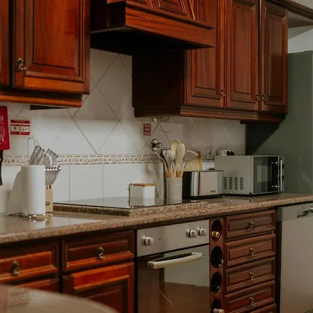 Holiday home 53 - The Daisy Moon House *