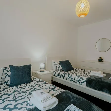 Holiday home 53 - The Daisy Moon House Serra d'El-Rei